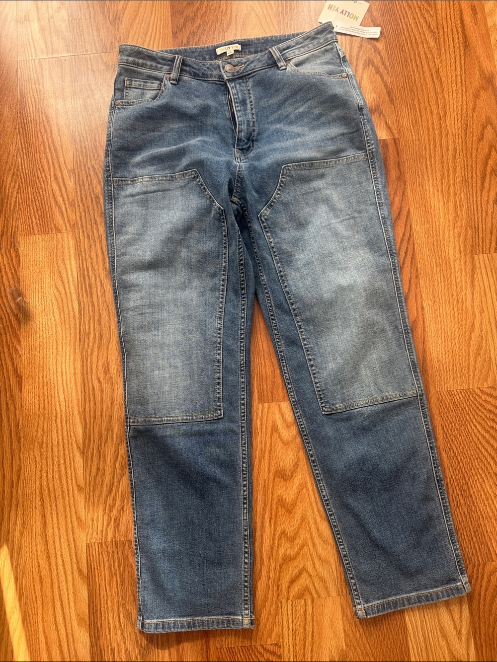 Straight Leg Women's Denim Jeans in Faded Blue
